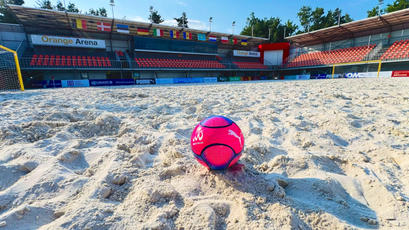 Fotbal pe plajă. Moldova luptă pentru un loc în Superfinala EBSL de la Viareggio. Vino la stadion să susținem tricolorii!