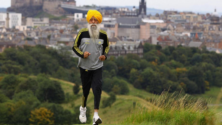 A murit cel mai bătrân maratonist din lume