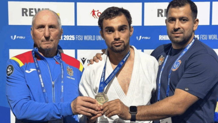 Adil Osmanov, aur la Jocurile Mondiale Universitare