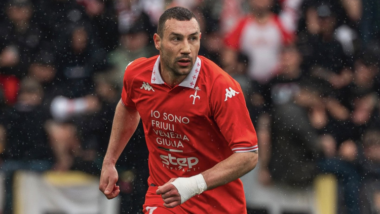 Artur Ioniță, dublă pentru Triestina 
