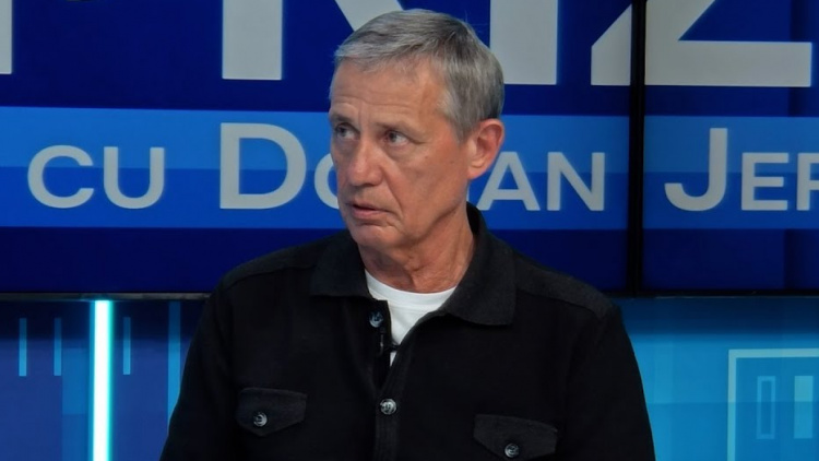 Cine merită să fie Fotbalistul Anului 2025