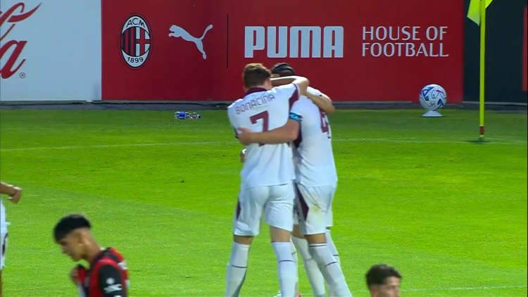Daniel Tonica a marcat în poarta echipei AC Milan