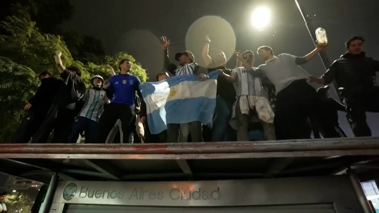Delir total în Argentina