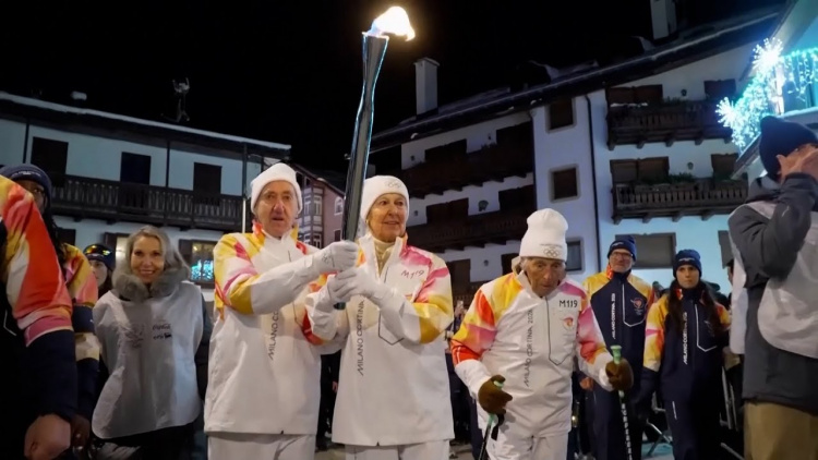 Flacăra olimpică a ajuns la Cortina d’Ampezzo