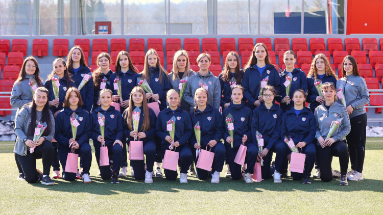 FMF a felicitat Naționala feminină WU16 cu ocazia sărbătorilor de primăvară 
