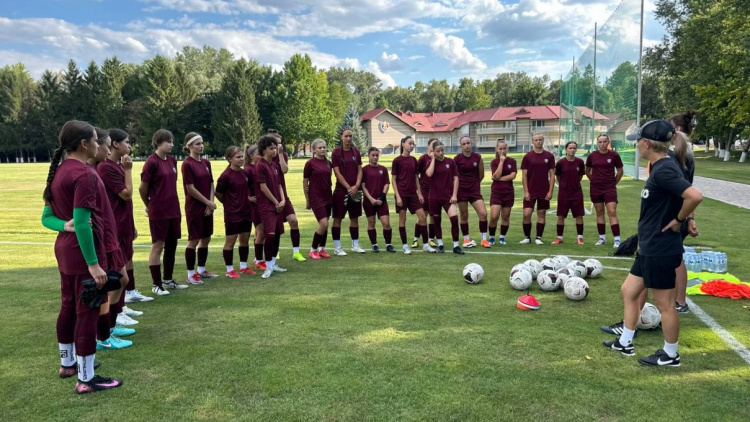 Fotbal feminin. Naționala WU17 s-a reunit
