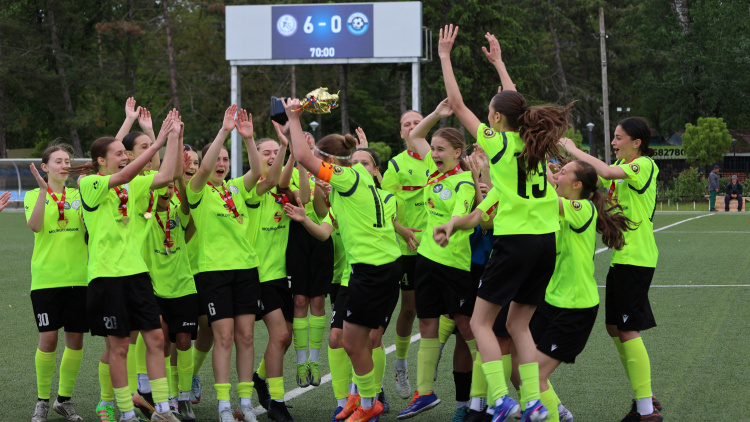 Fotbal feminin. Real Succes ȘS-11, noua deținătoare a Cupei Moldovei WU14
