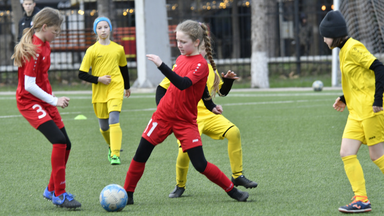 Fotbal feminin. S-au stabilit semifinalistele campionatului național WU12