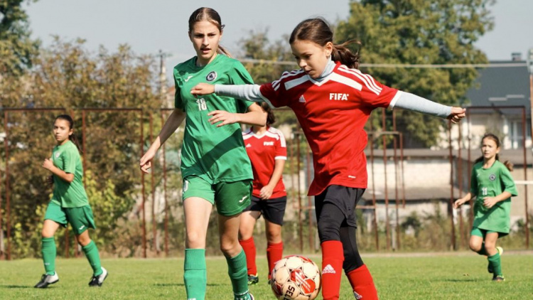Fotbal feminin. Au fost stabilite perechile din sferturile de finală ale Ligii WU12