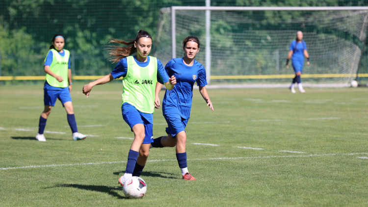 Fotbal feminin WU17. Imagini de la ultimele antrenamente ale naționalei înainte de meciurile amicale cu România