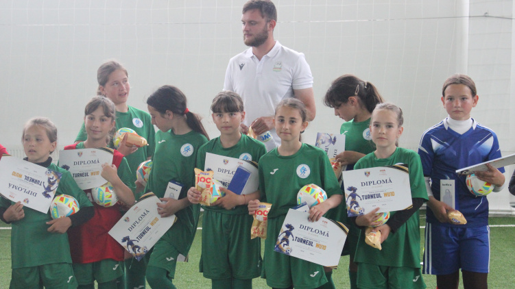 Fotbal feminin. Zâmbete și bucurie la finala Ligii WU10 în regiunea Sud