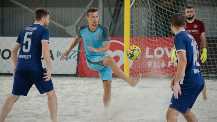 Fotbal pe plajă. S-au stabilit finalistele Cupei Republicii Moldova 2025