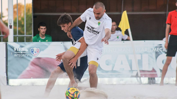 Fotbal pe plajă. S-au stabilit semifinalistele Cupei Moldovei 2025