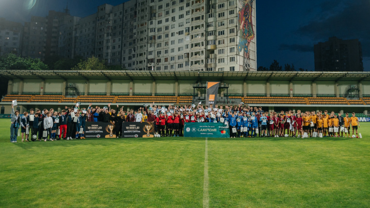 IP LT „Mihai Viteazul” (clasele a VII-a) și IP LT „Nicolae Iorga” (clasele a VIII-IX-a) sunt campioanele la „Liga David’s Capital Fotbal în Școli”
