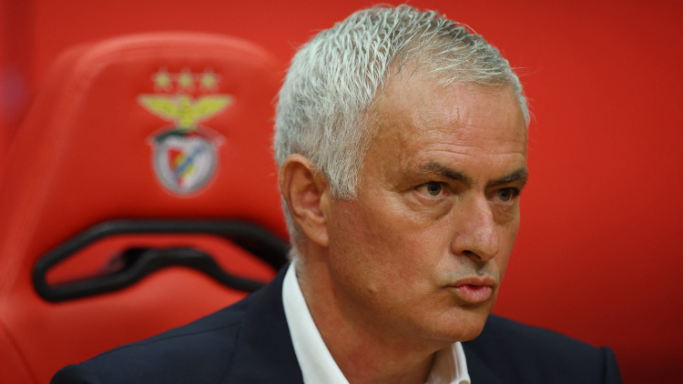 Jose Mourinho, prezentat oficial la Benfica Lisabona