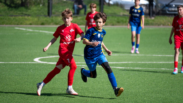 Liga David’s Capital Fotbal în Școli. Pe 12 și 14 mai se vor juca finalele

