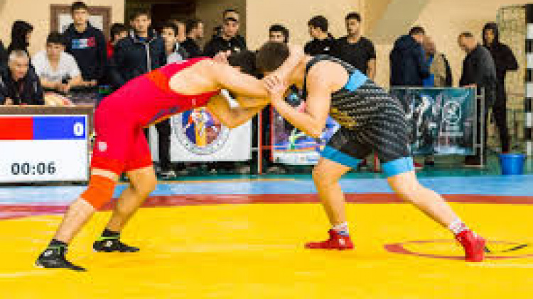 Luptătorii U23 țintesc podiumul