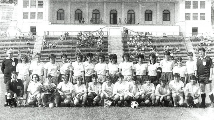 Naționala feminină, 35 de ani de istorie
