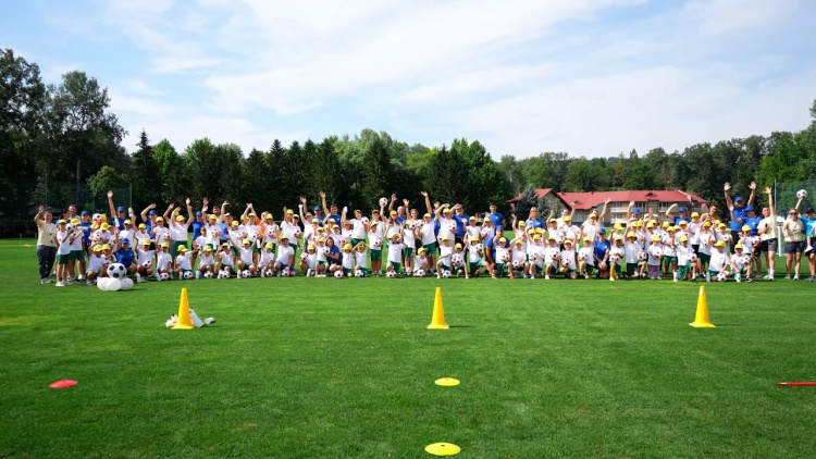 Peste 100 de copii, la Festivalul Fotbalistic