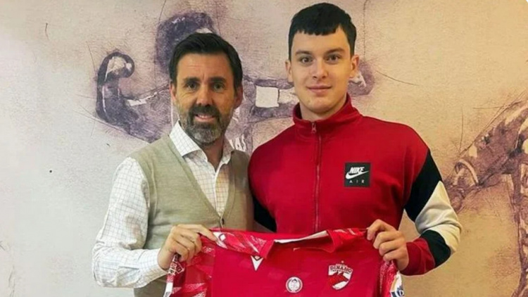 Petru Neagu a semnat cu Dinamo București