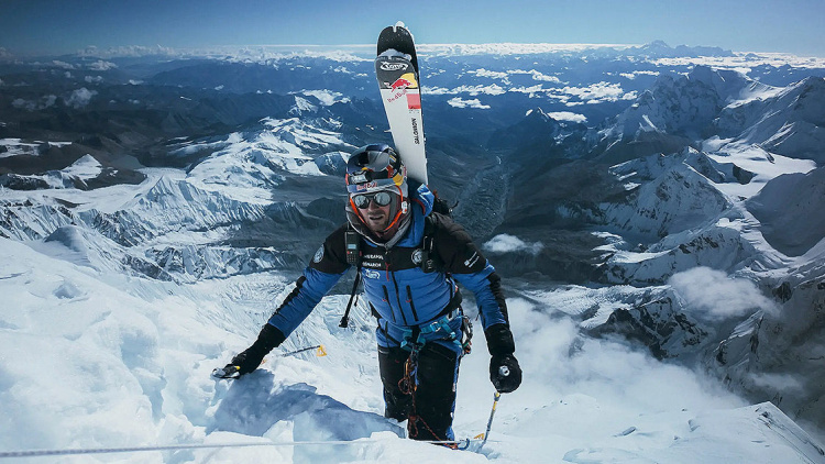 Polonezul Andrzej Bargiel a scris istorie pe Everest