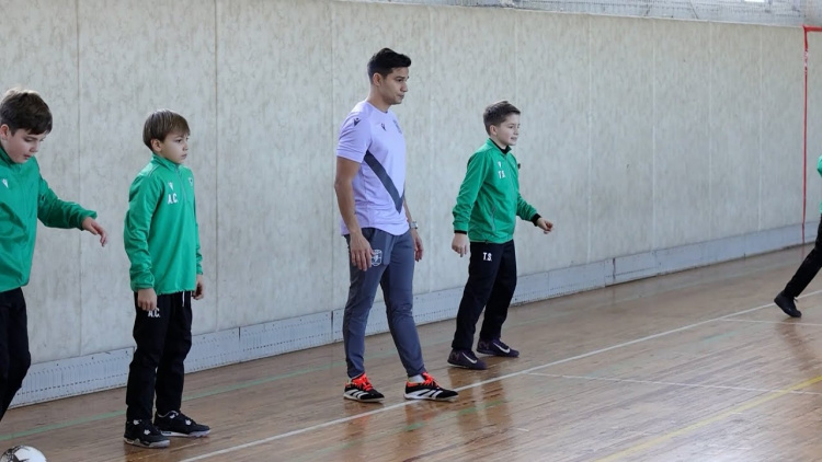 Sesiuni teoretice și practice susținute de Raoni Medina