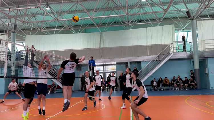 Turneu caritabil de volei