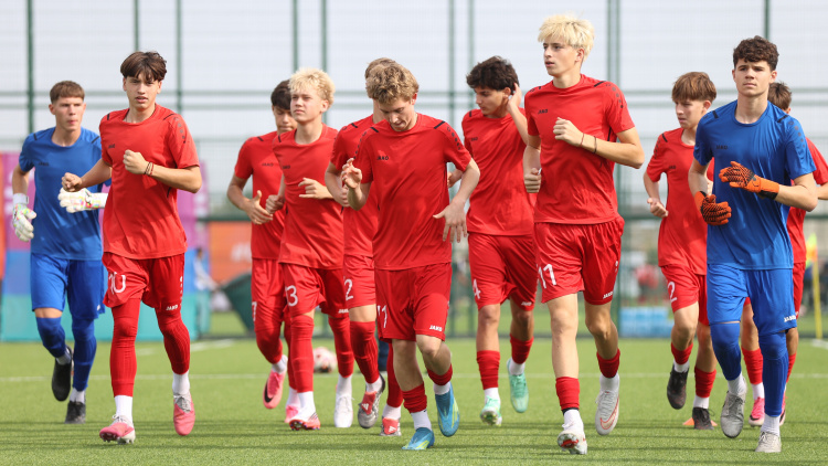 U15. Micii tricolori debutează sâmbătă la Campionatul Mondial și Festivalul FIFA U15