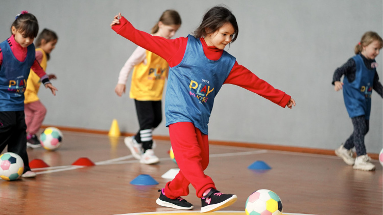 UEFA Playmakers. Fotbal și bucurie la Slobozia Dușca