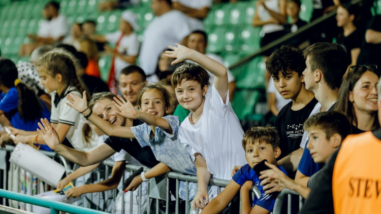 Unde mergem în weekend să privim fotbal