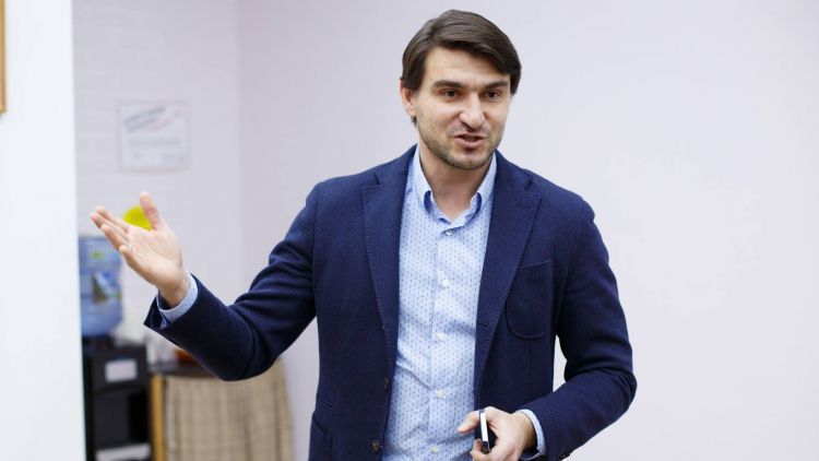 Valeriu Catînsus: “Arena de fotbal pe plajă construită de Federația de Fotbal este extraordinară!”