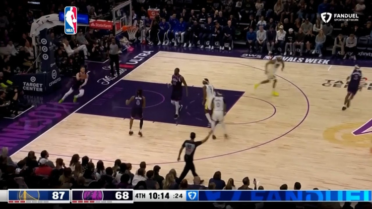 Warriors domină în Minnesota