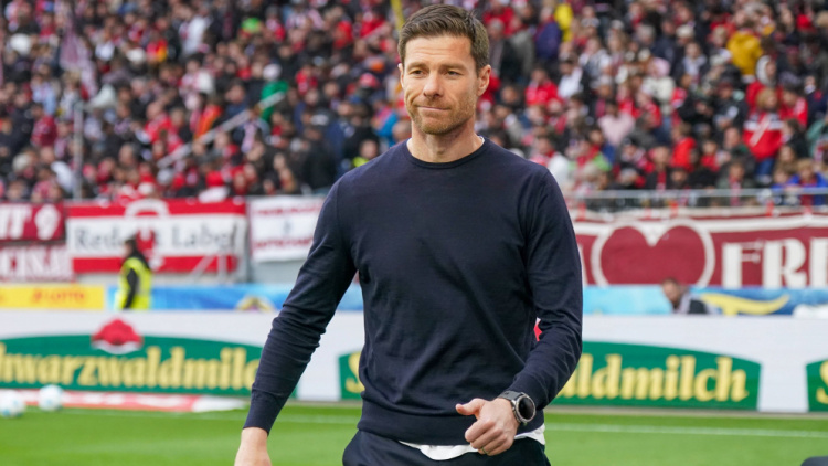 Xabi Alonso și-a anunțat plecarea de la Bayer
