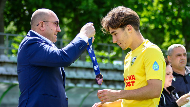 Zimbru, premiată pentru locul 3 în Liga 7777, ediția 2025/26